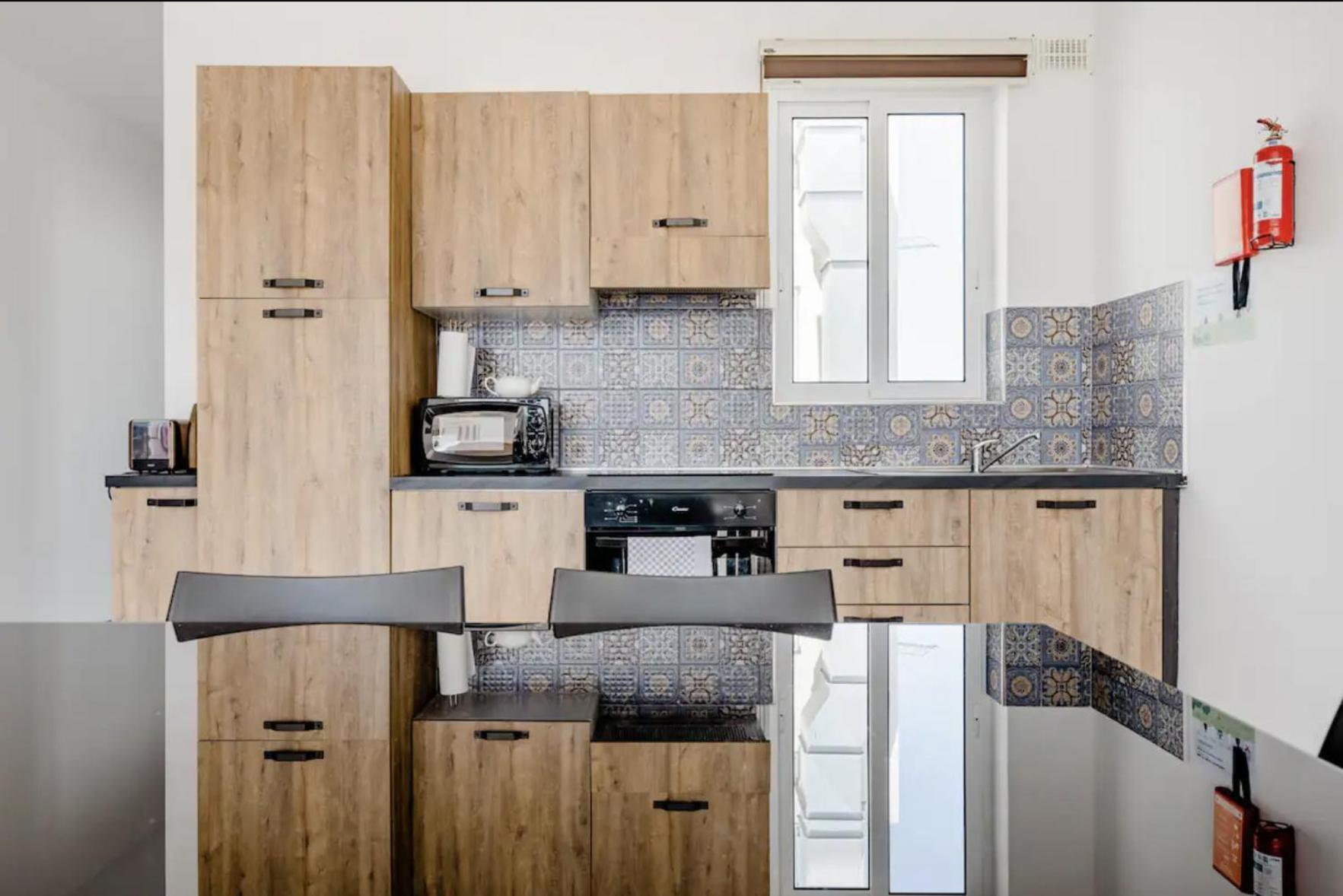 F12 Room 2, Private Room Two Single Beds Privated Bathroom In Shared Flat Мсіда Екстер'єр фото